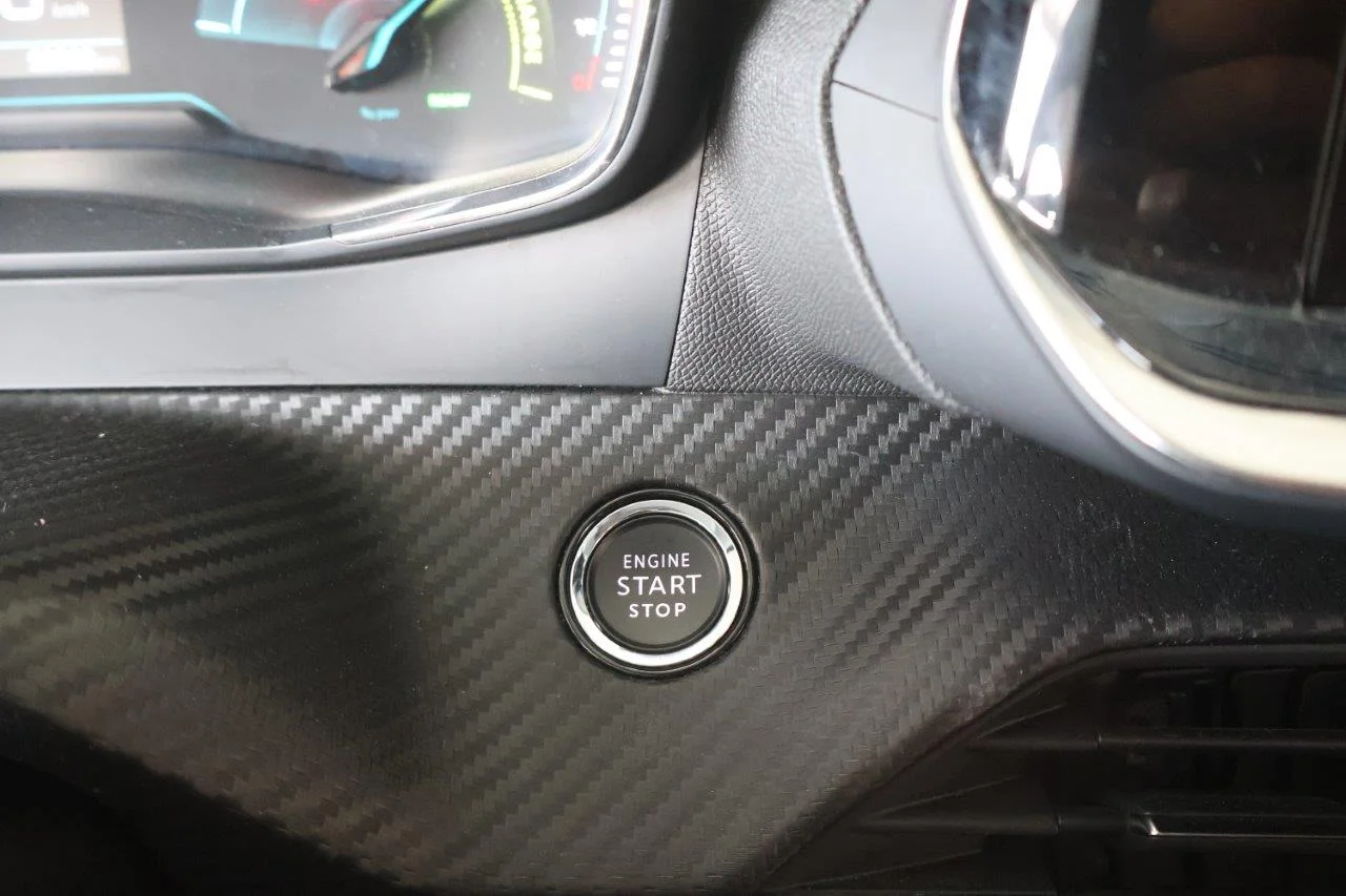 Peugeot 208 - View model 23