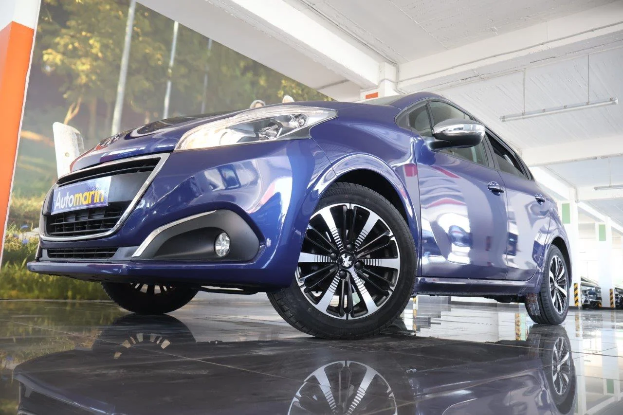 View 2 - Peugeot 208 - 2016