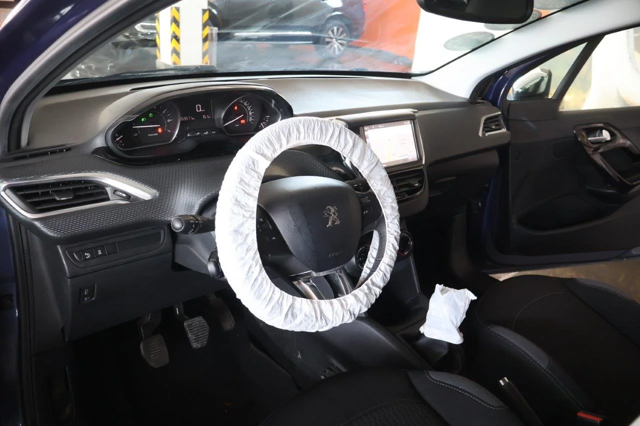 Peugeot 208 - View model 35