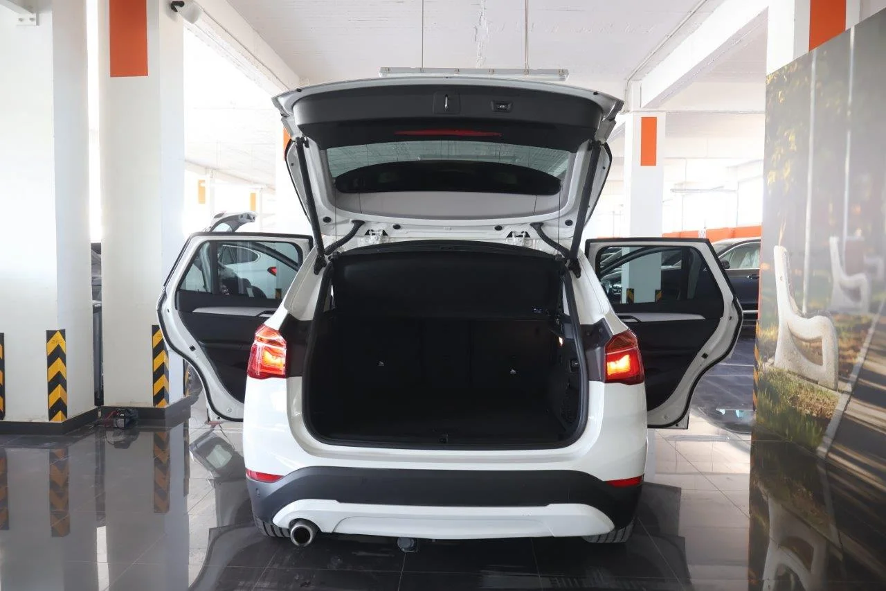 Bmw X1 - View model 8