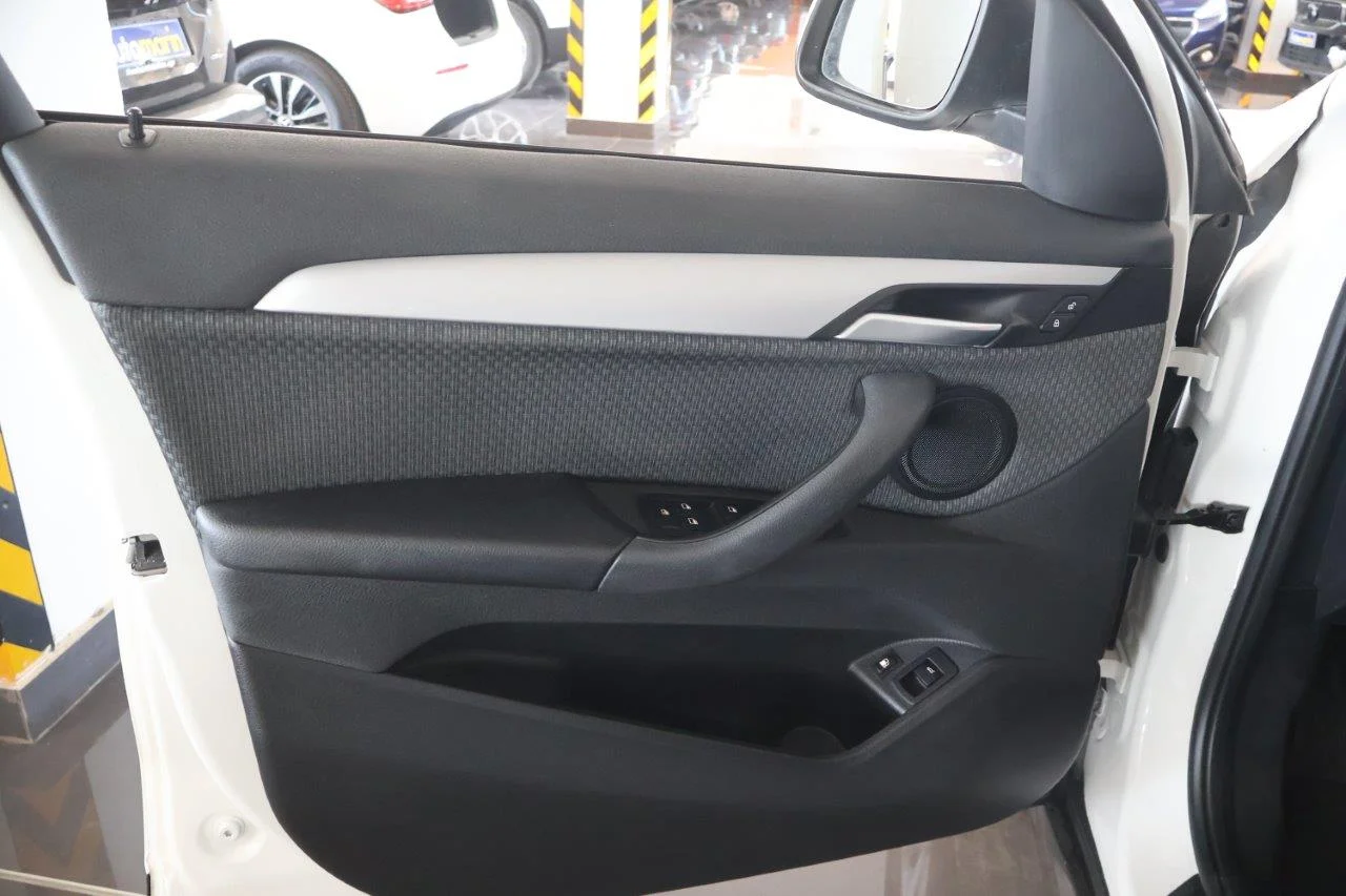 Bmw X1 - View model 24