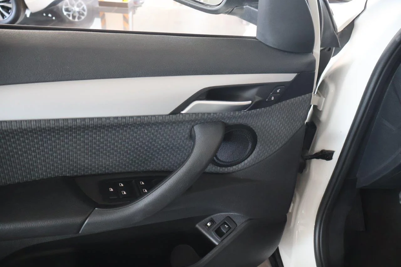 Bmw X1 - View model 25