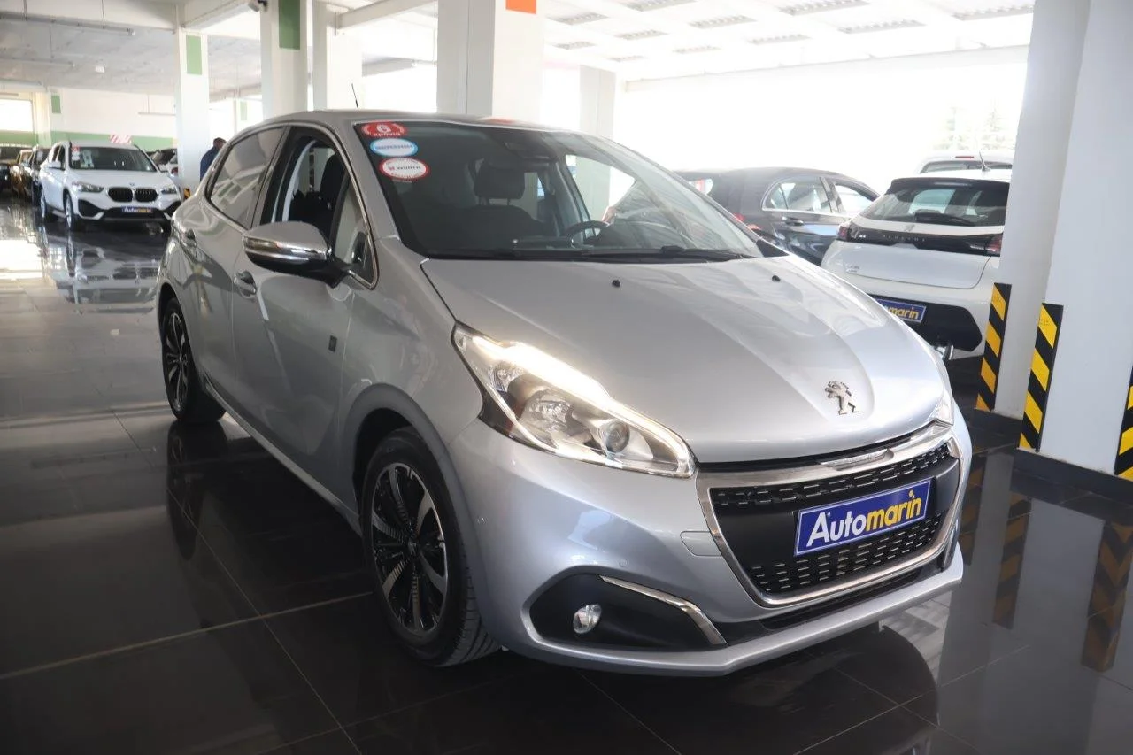 View 4 - Peugeot 208 - 2018