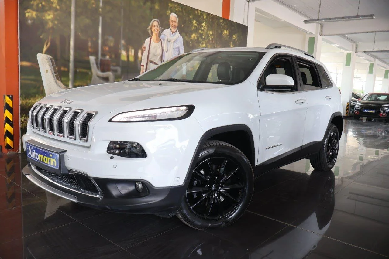 View 1 - Jeep Cherokee - 2016