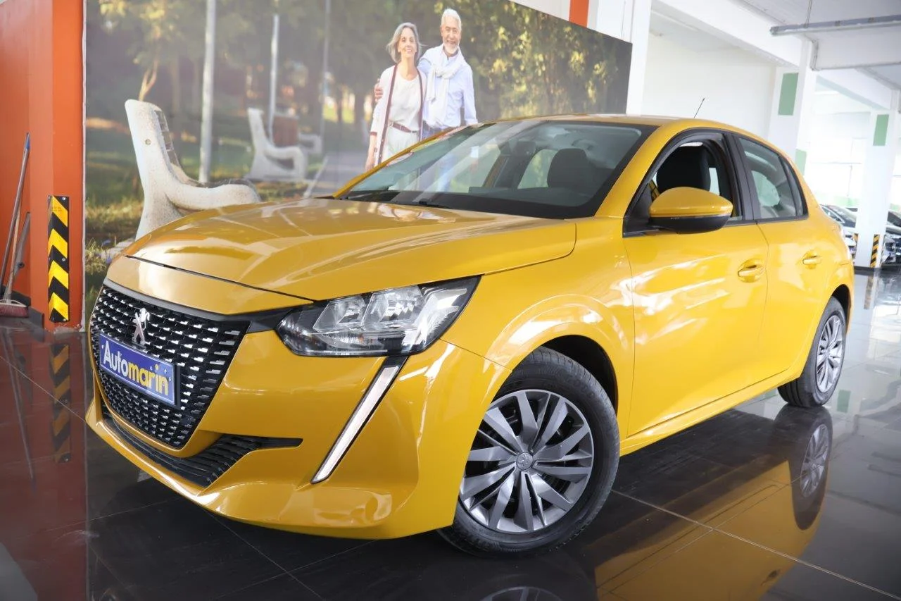 View 1 - Peugeot 208 - 2021