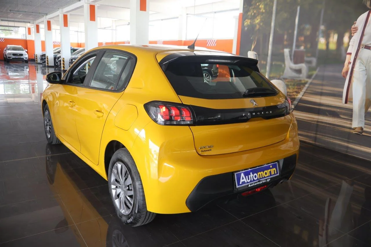 Peugeot 208 - View model 6
