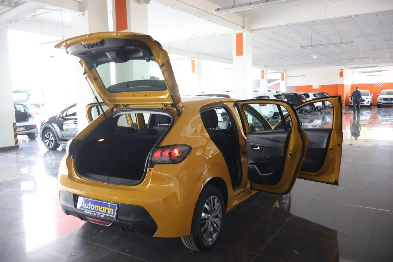 Peugeot 208 - View model 7