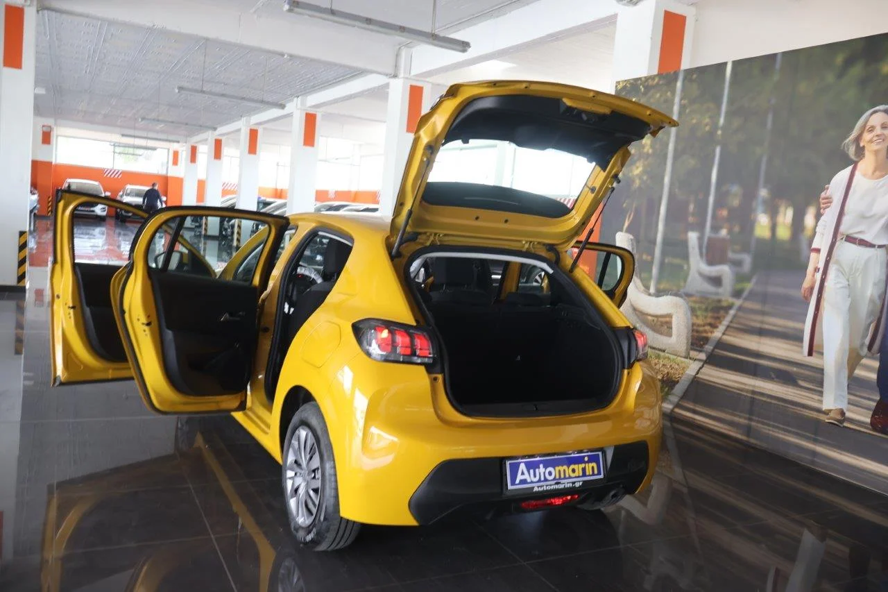 Peugeot 208 - View model 9