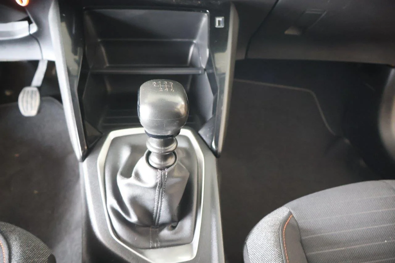 Peugeot 208 - View model 23