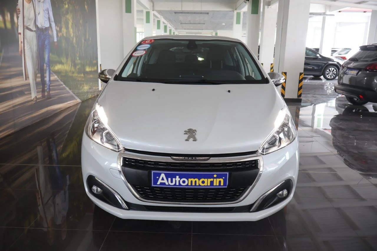 View 3 - Peugeot 208 - 2018
