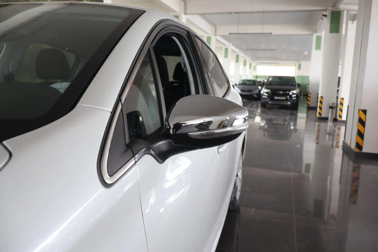 Peugeot 208 - View model 15