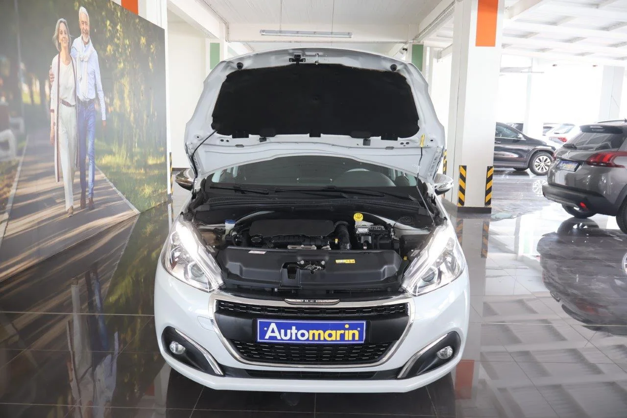 Peugeot 208 - View model 20