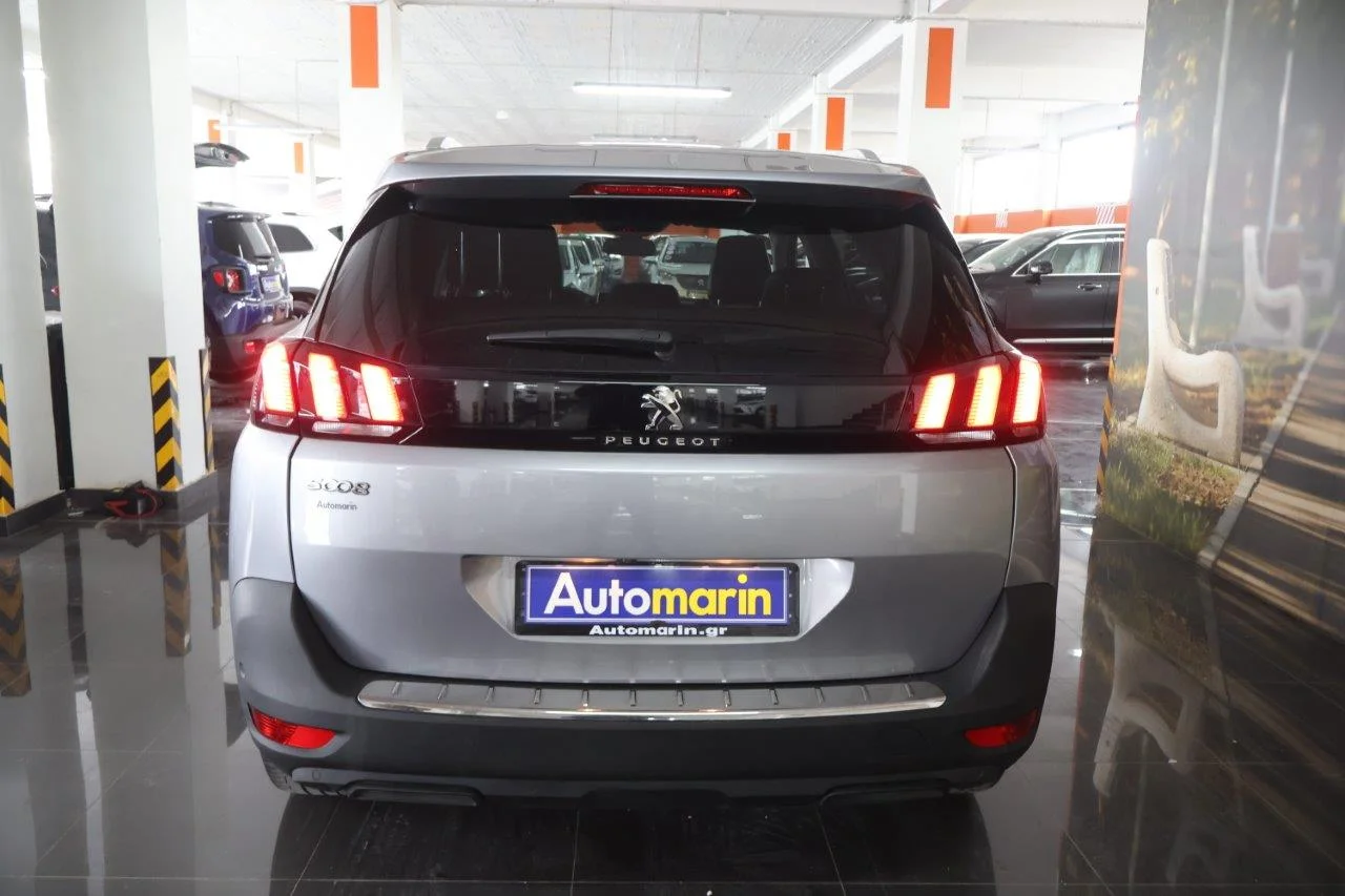 Peugeot 5008 - View model 5