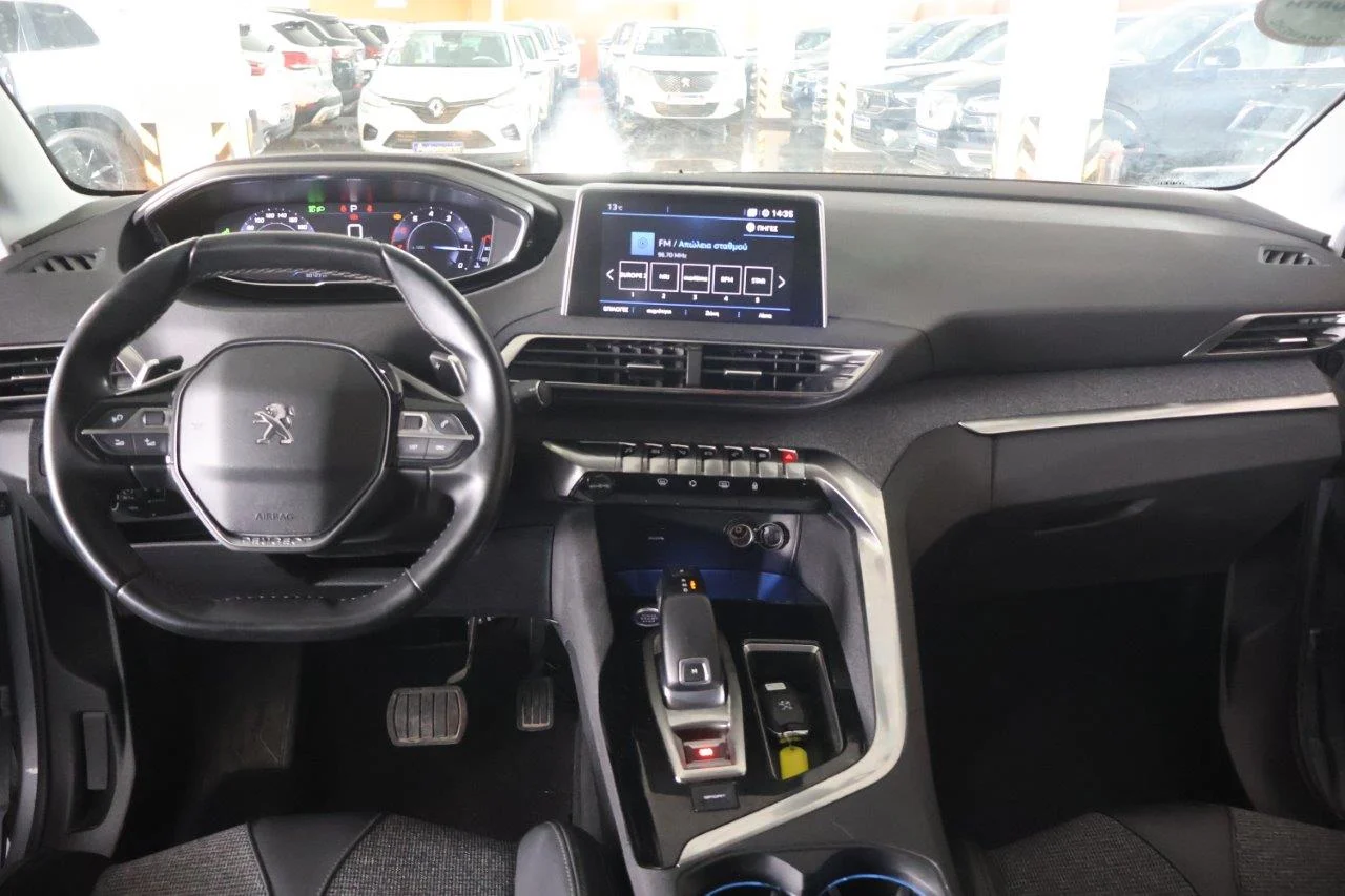 Peugeot 5008 - View model 17