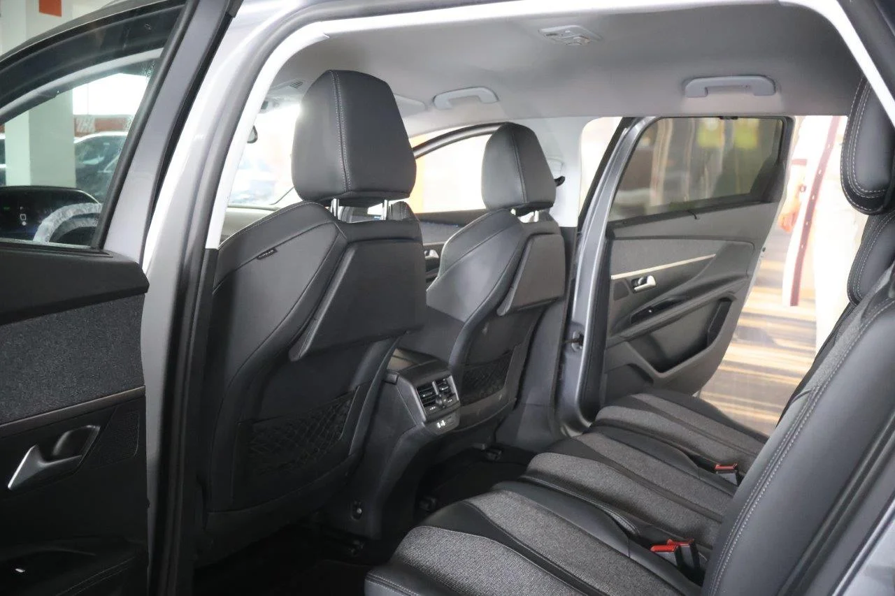 Peugeot 5008 - View model 27