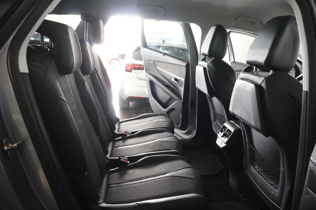Peugeot 5008 - View model 31