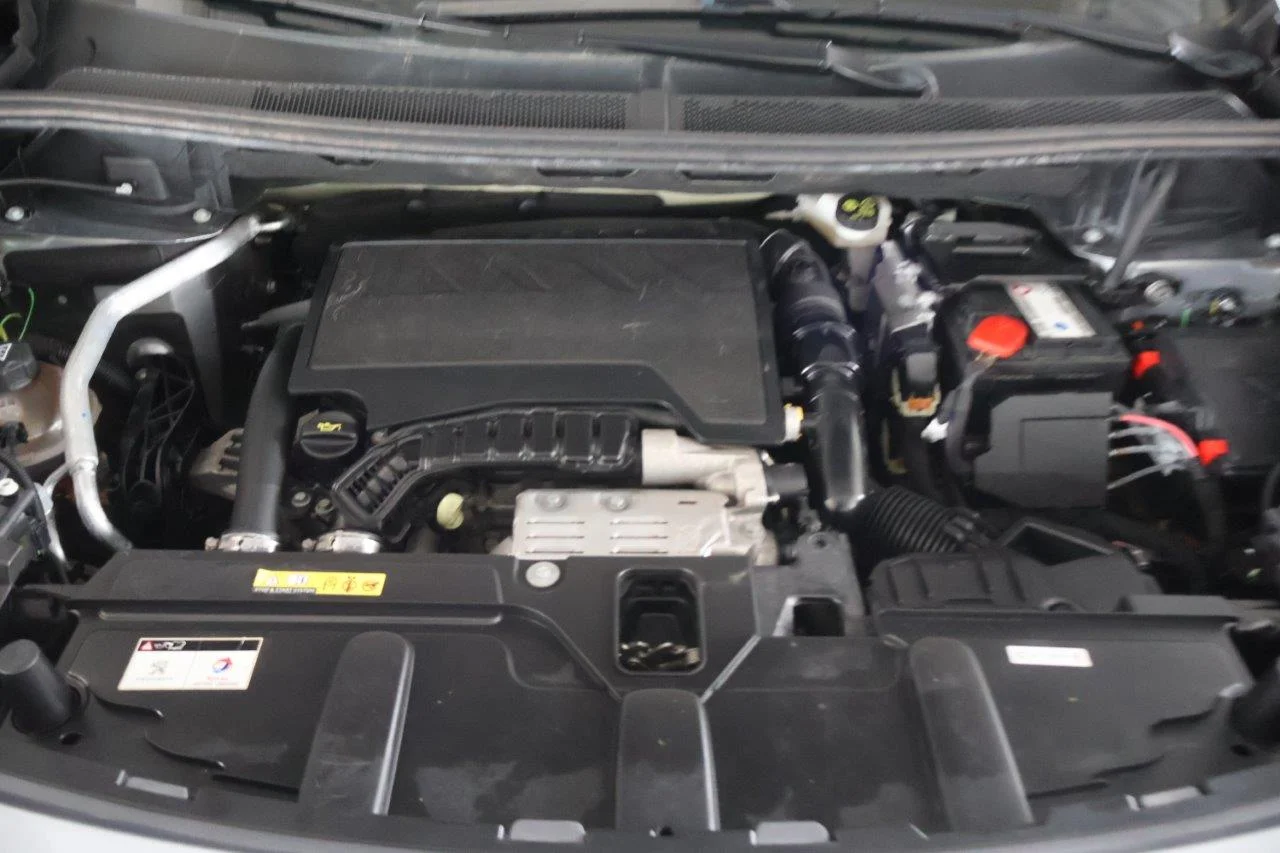 Peugeot 5008 - View model 37