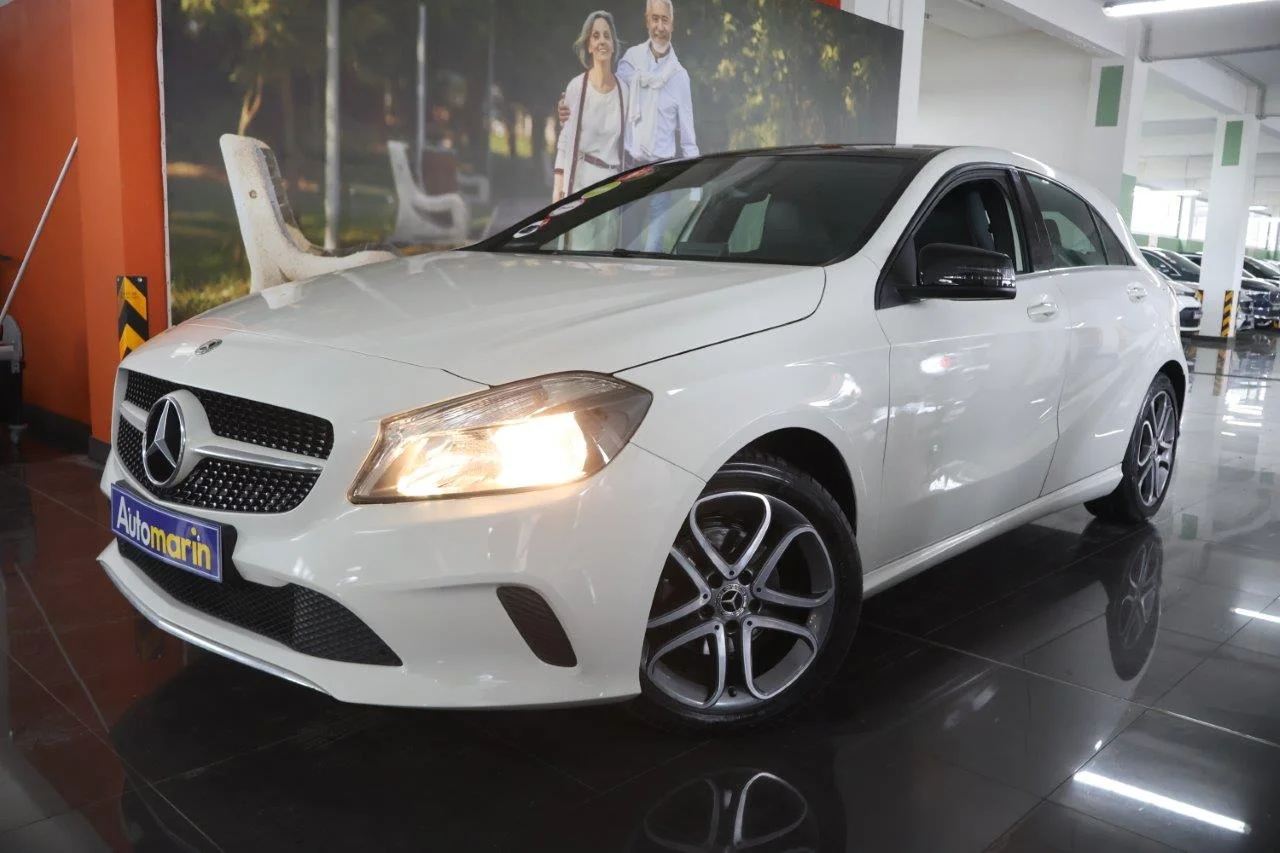 View 1 - Mercedes-Benz A 160 - 2018