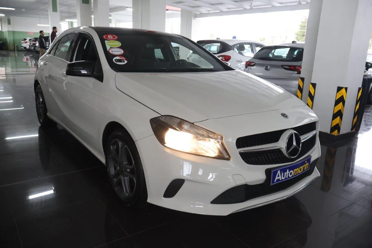 View 4 - Mercedes-Benz A 160 - 2018