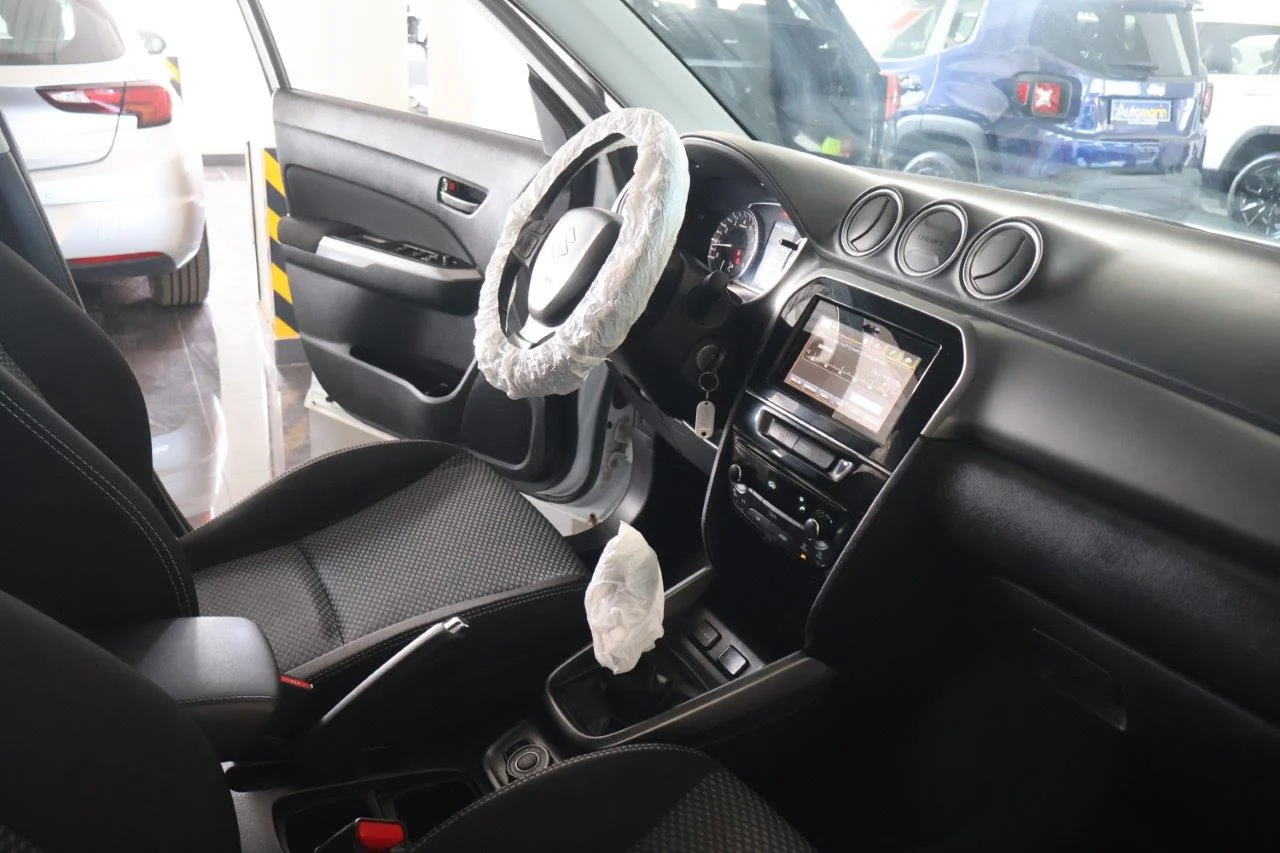 Suzuki Vitara - View model 32