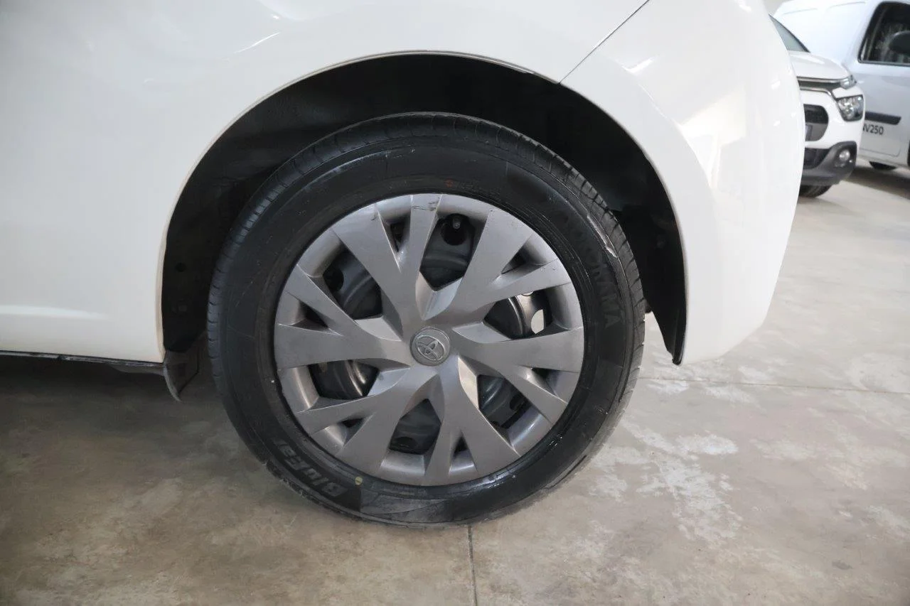 Toyota Yaris - View model 12
