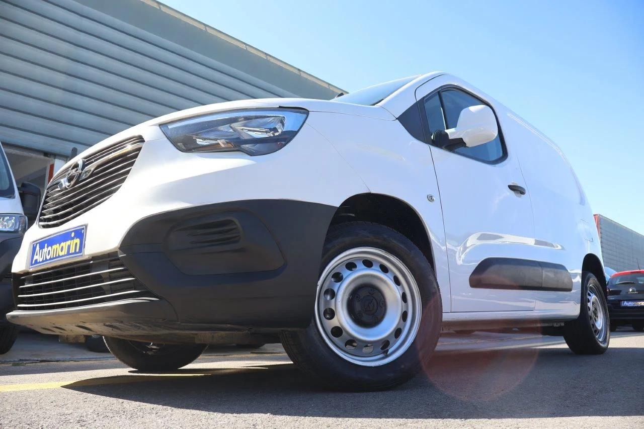 View 2 - Opel Combo - 2021