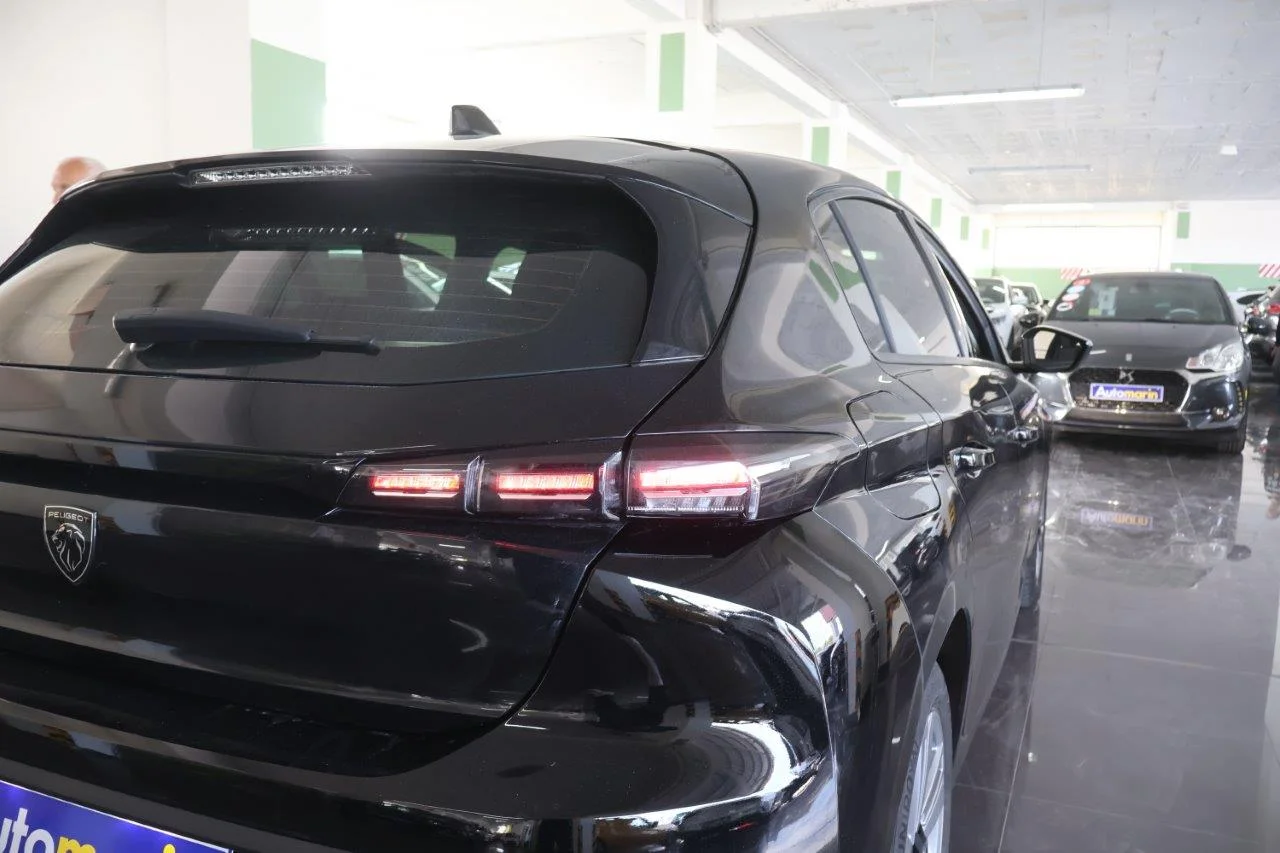 Peugeot 308 - View model 10