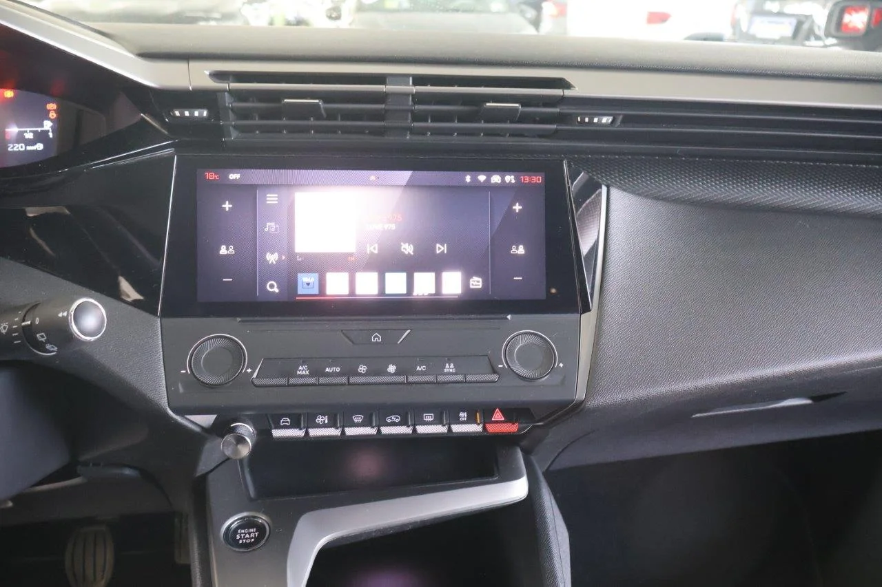 Peugeot 308 - View model 20