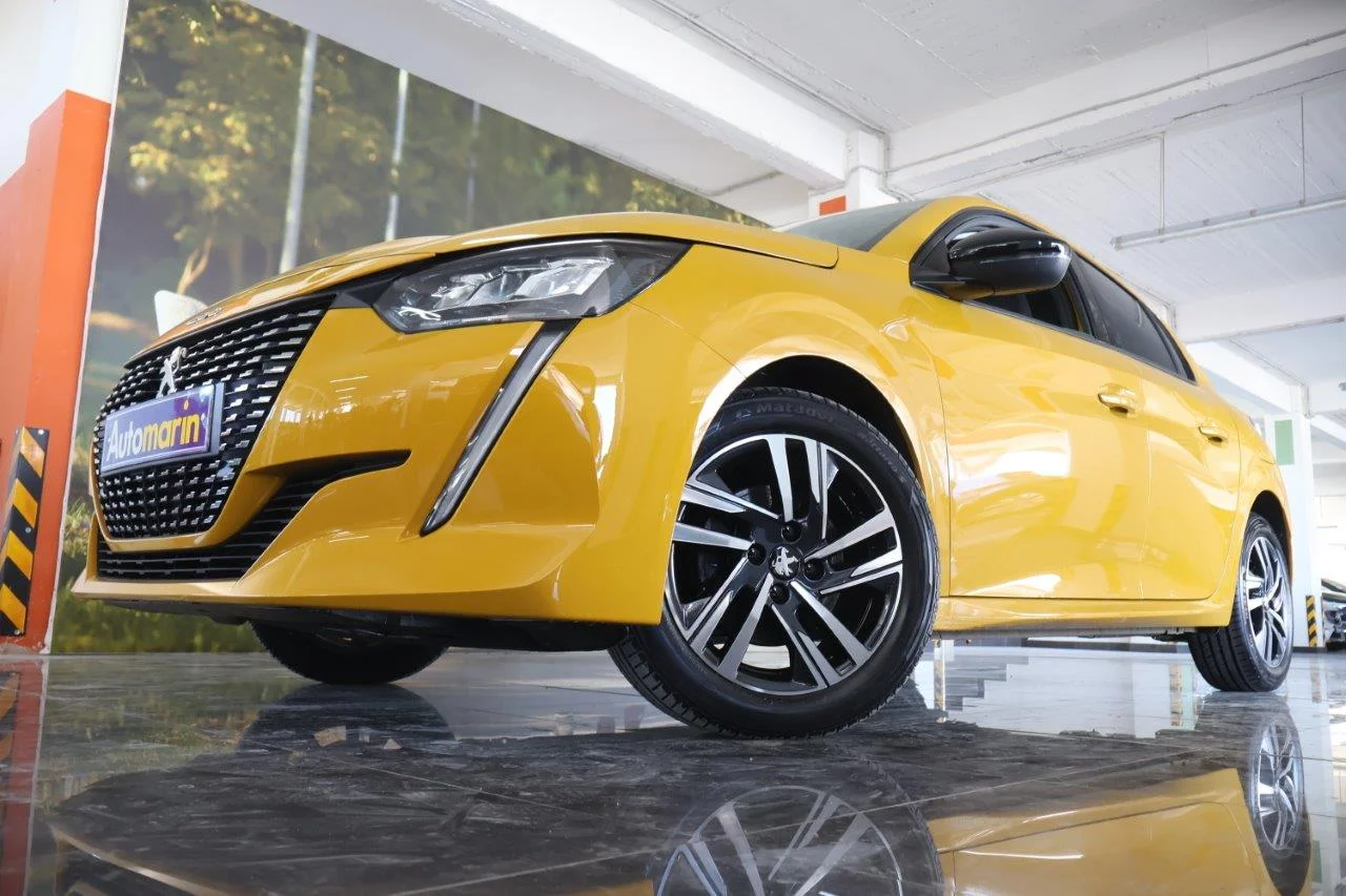 View 2 - Peugeot 208 - 2023