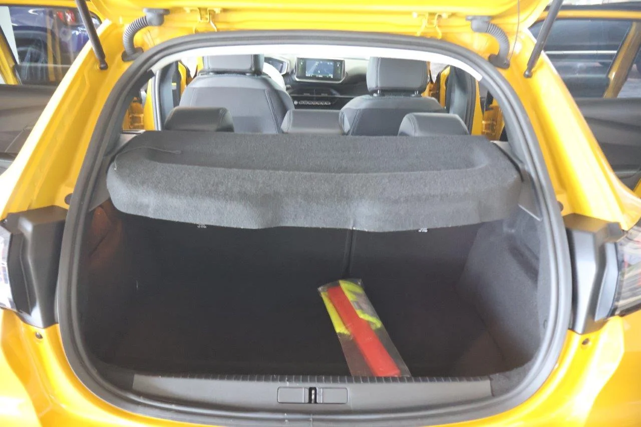 Peugeot 208 - View model 10