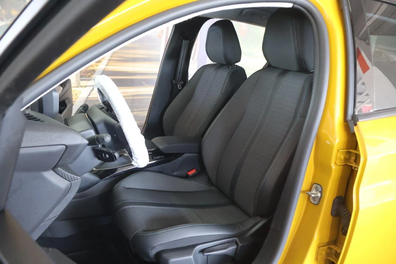 Peugeot 208 - View model 22