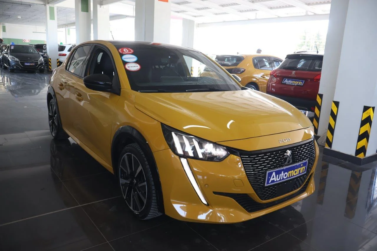 View 4 - Peugeot 208 - 2020