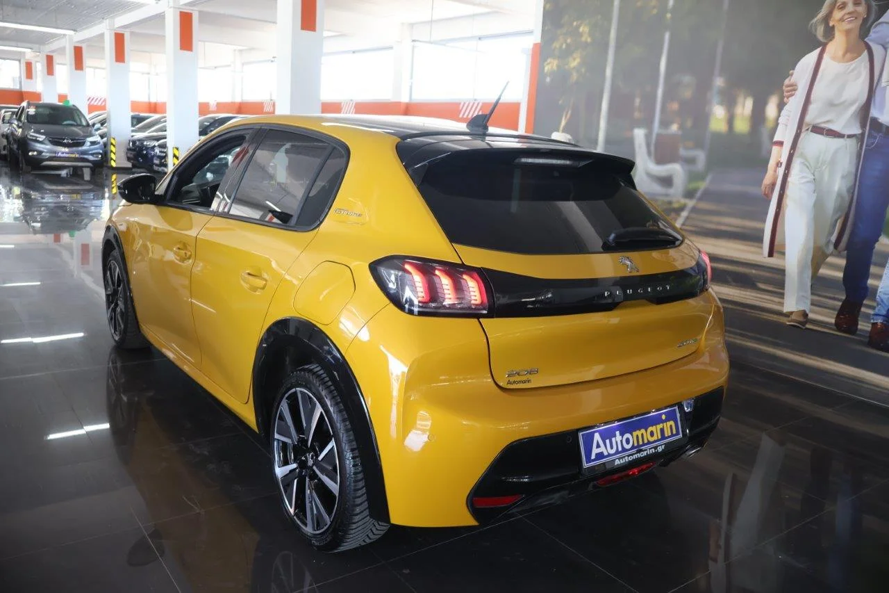Peugeot 208 - View model 6