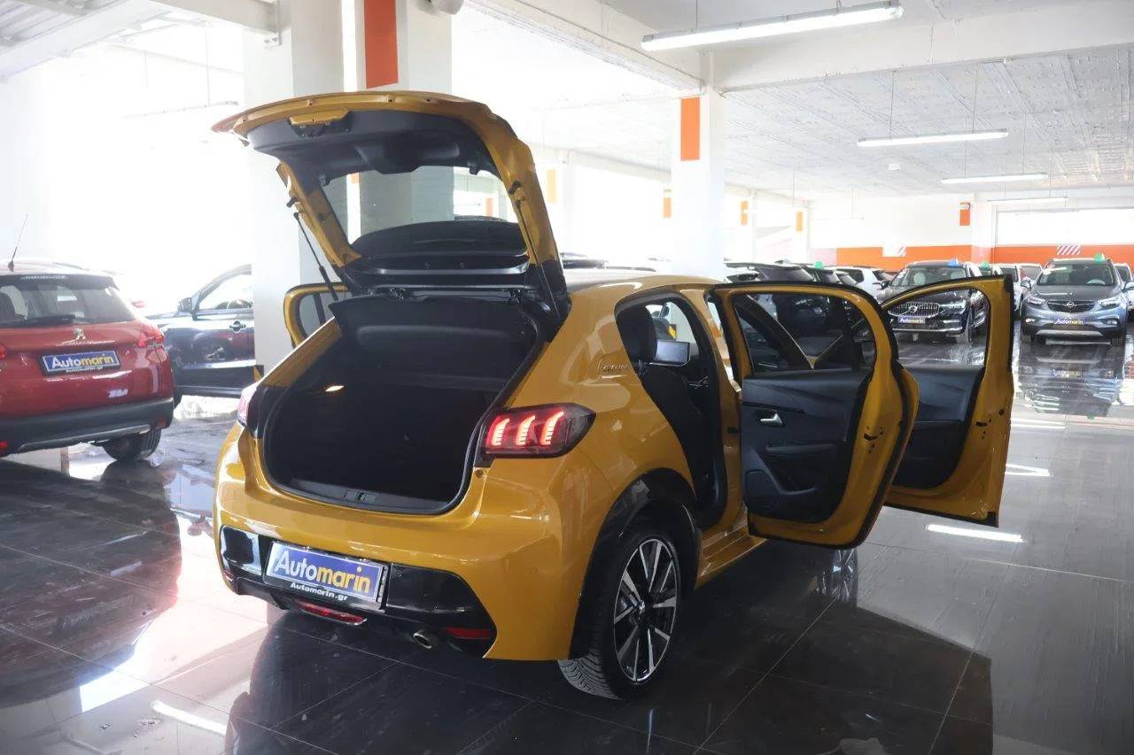 Peugeot 208 - View model 7