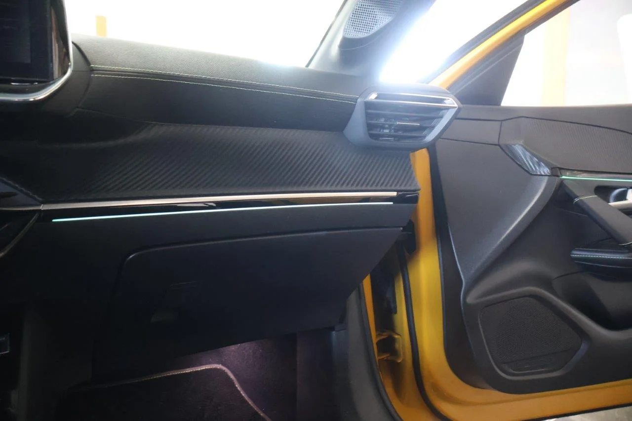 Peugeot 208 - View model 31