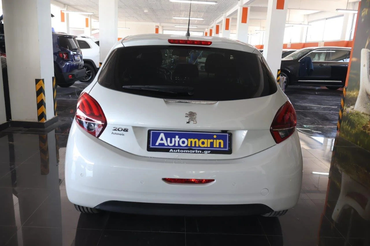 Peugeot 208 - View model 5