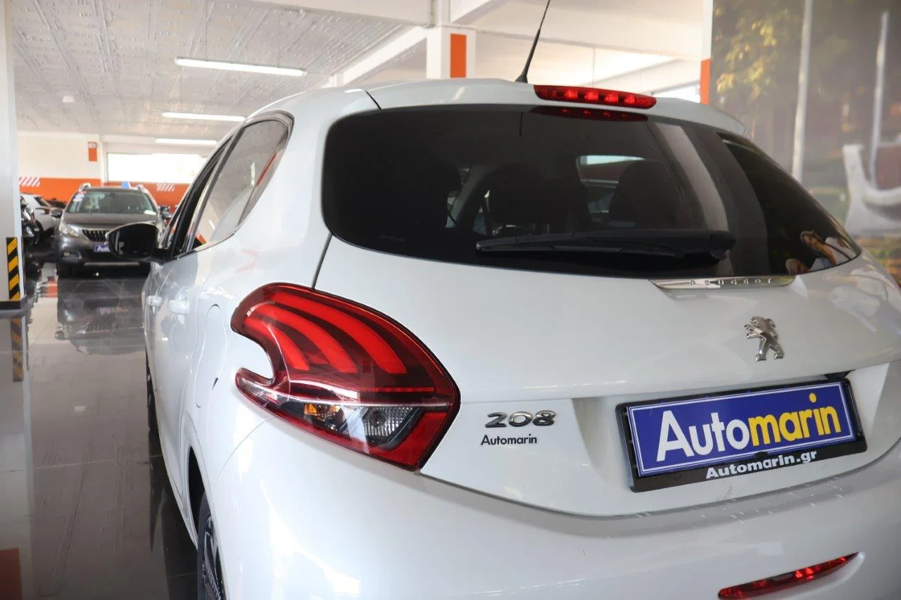 Peugeot 208 - View model 12