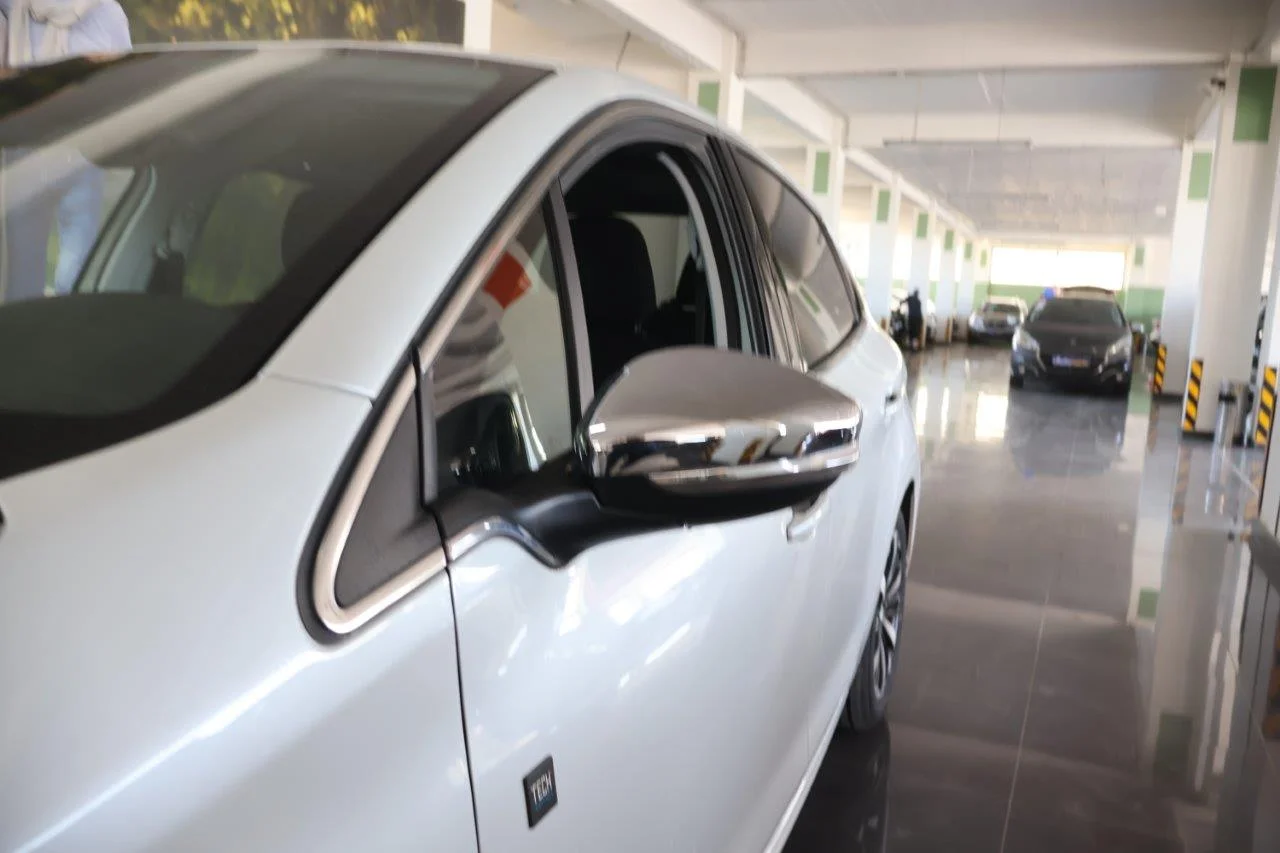 Peugeot 208 - View model 14