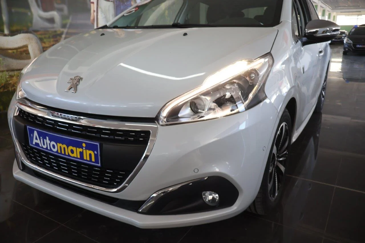 Peugeot 208 - View model 16