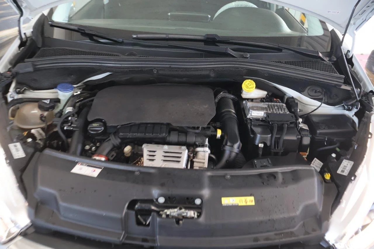 Peugeot 208 - View model 20