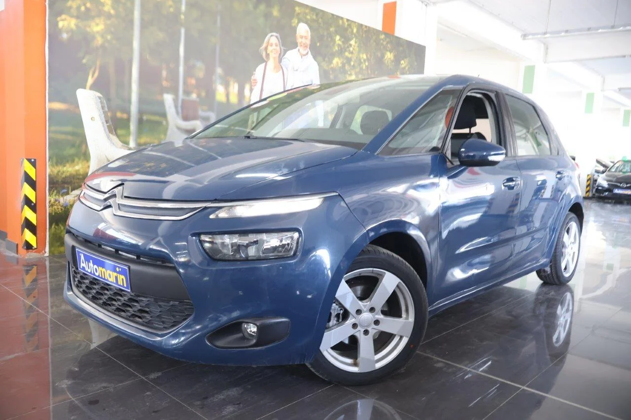 View 1 - Citroen C4 Picasso - 2015