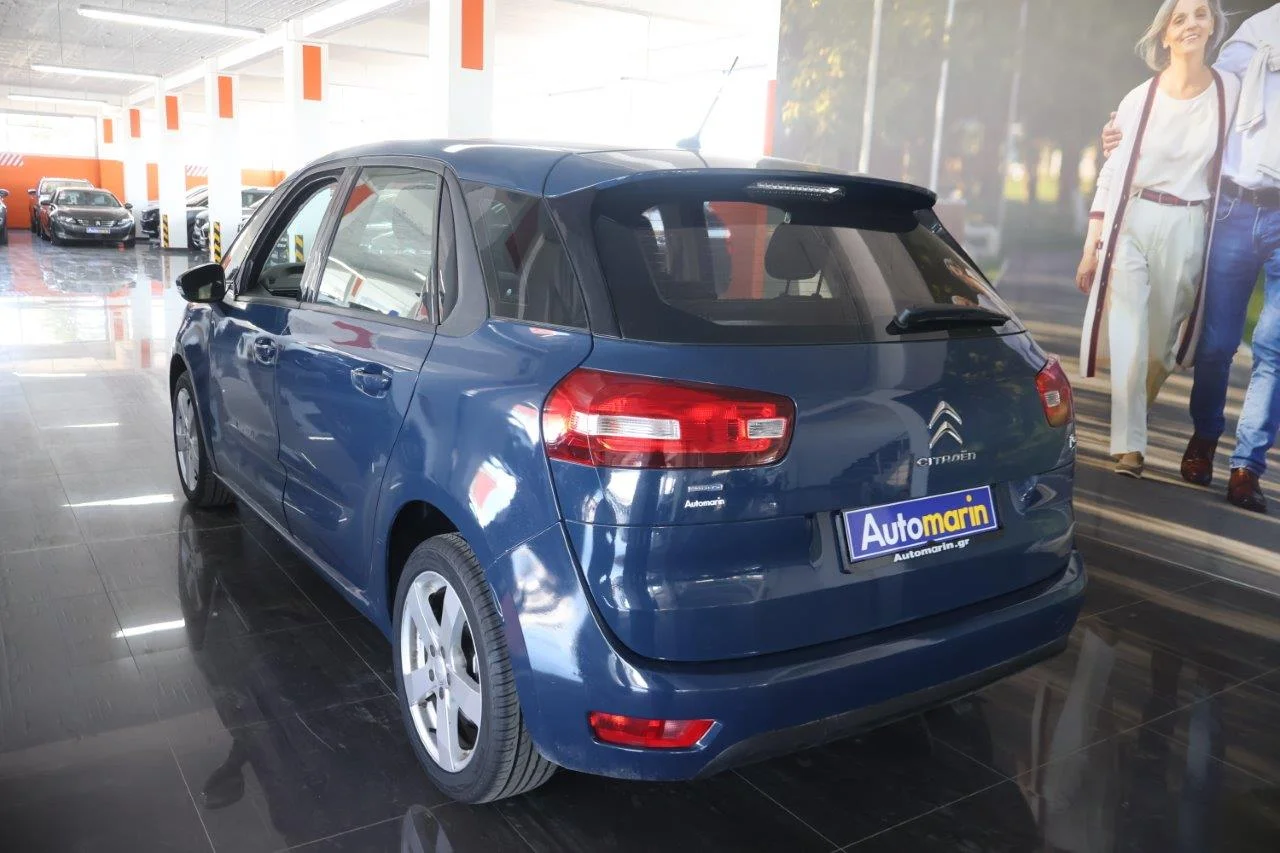Citroen C4 Picasso - View model 6