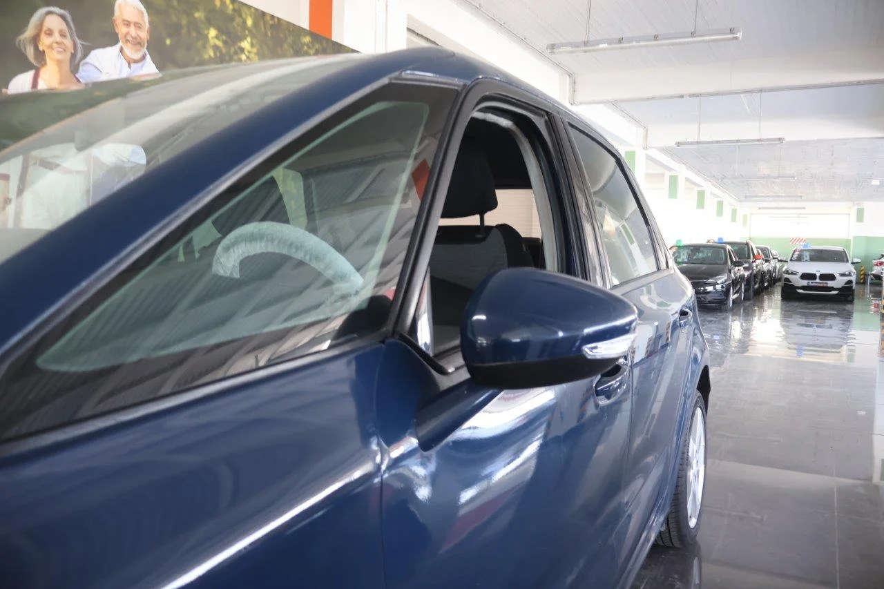 Citroen C4 Picasso - View model 13