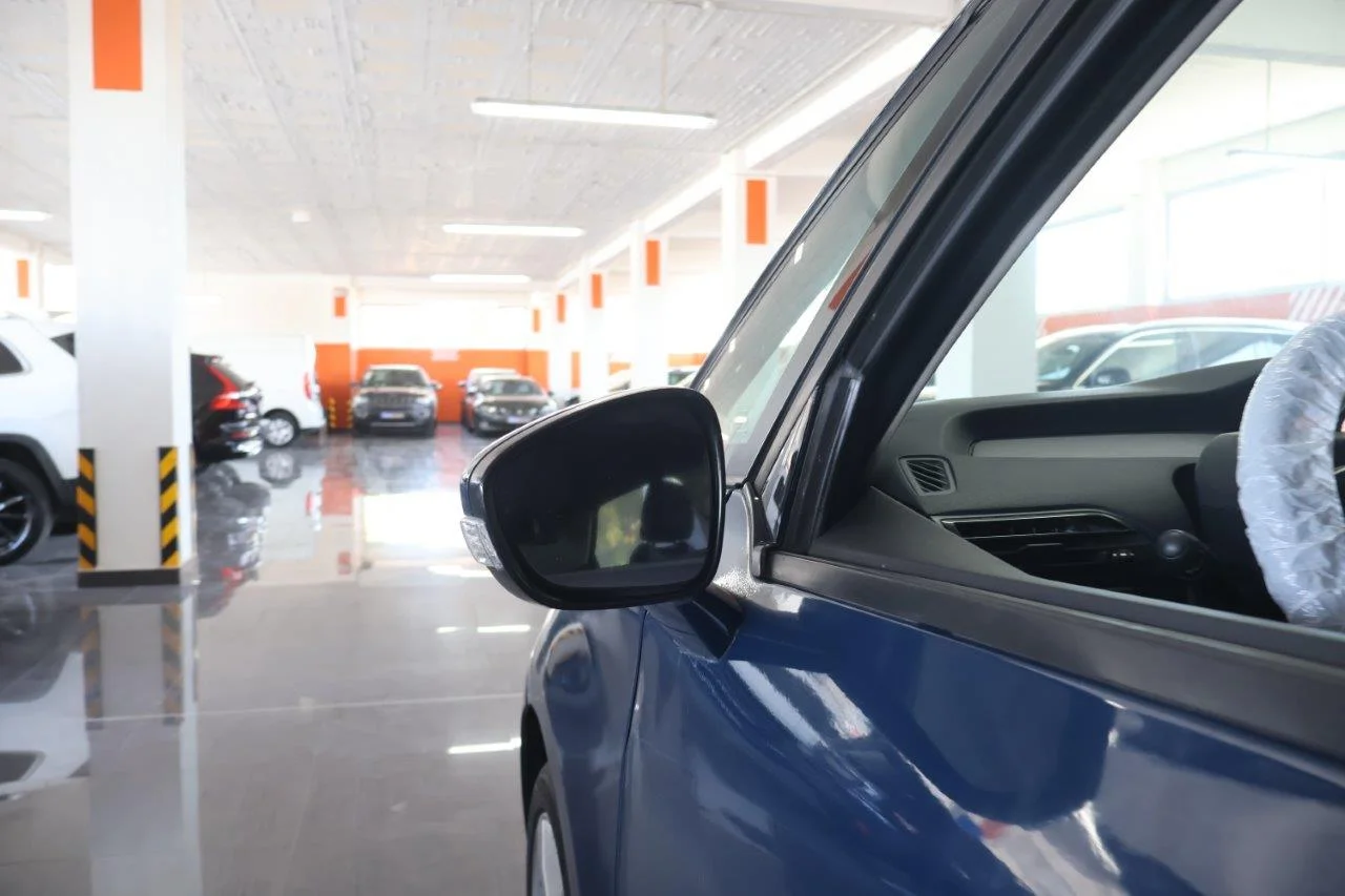 Citroen C4 Picasso - View model 14