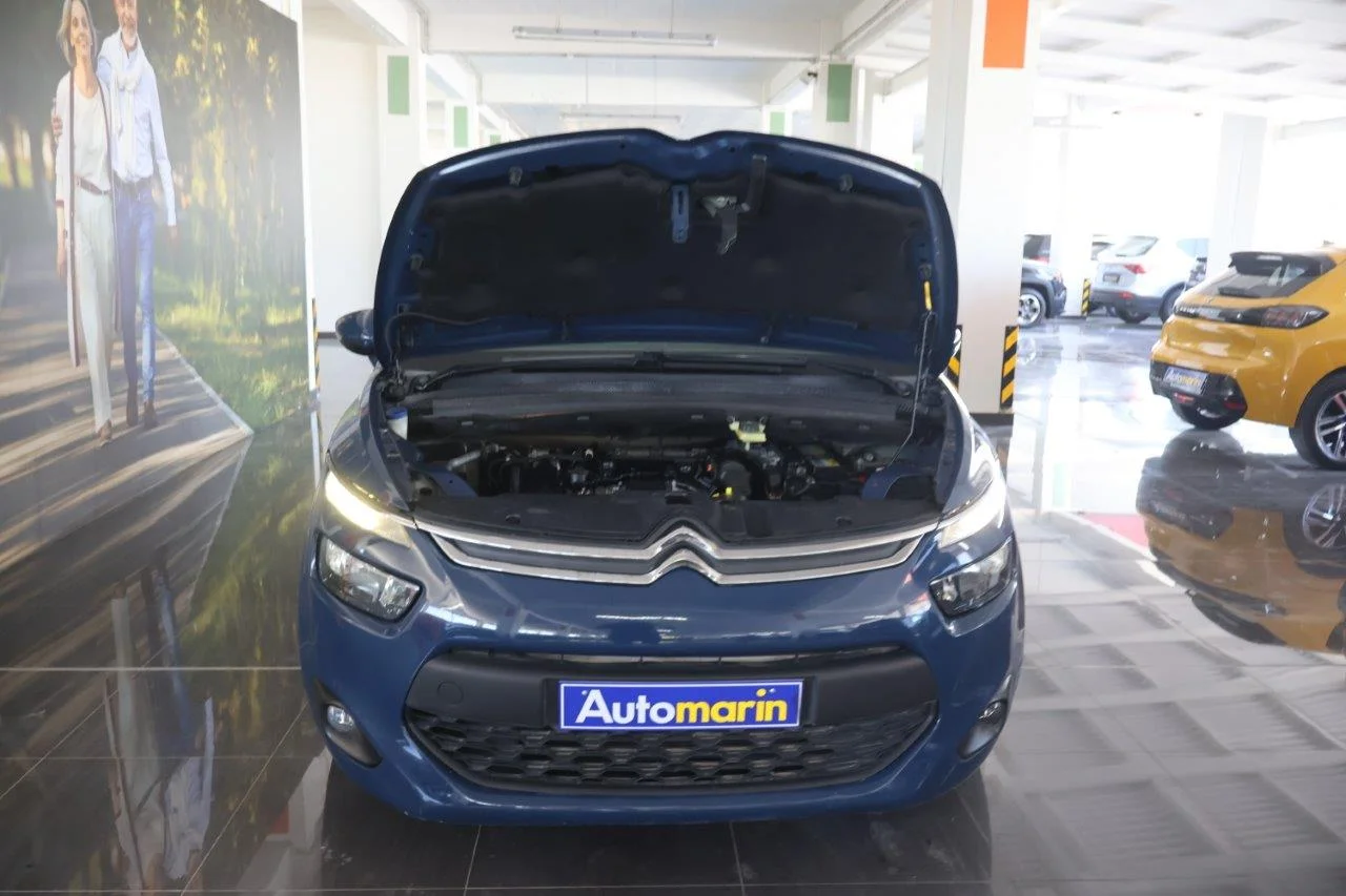 Citroen C4 Picasso - View model 18