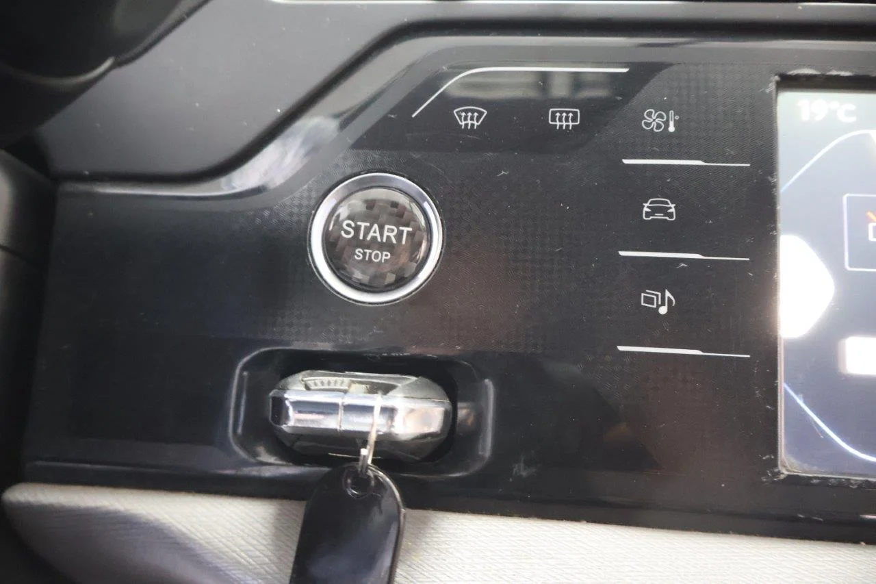 Citroen C4 Picasso - View model 28
