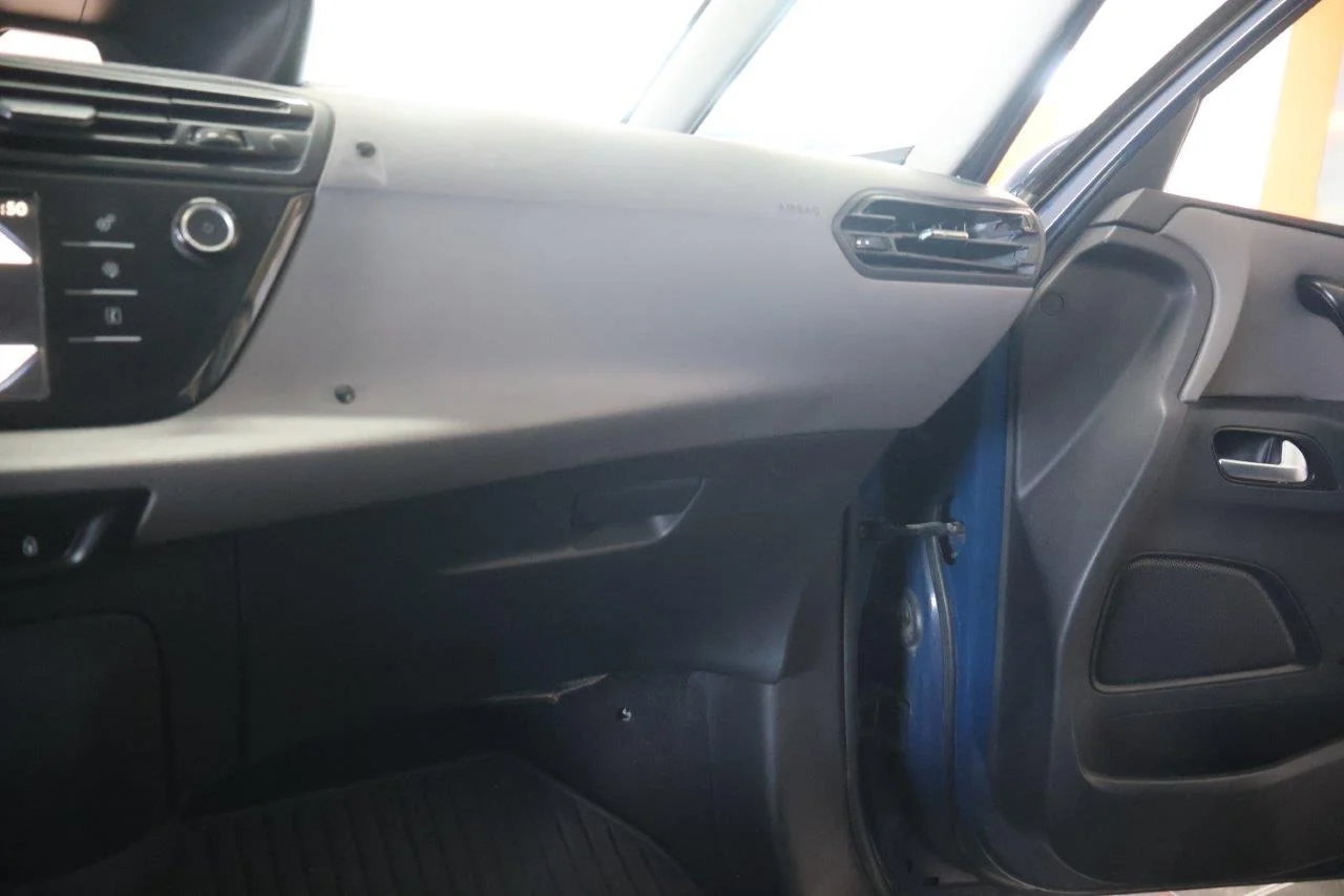 Citroen C4 Picasso - View model 30