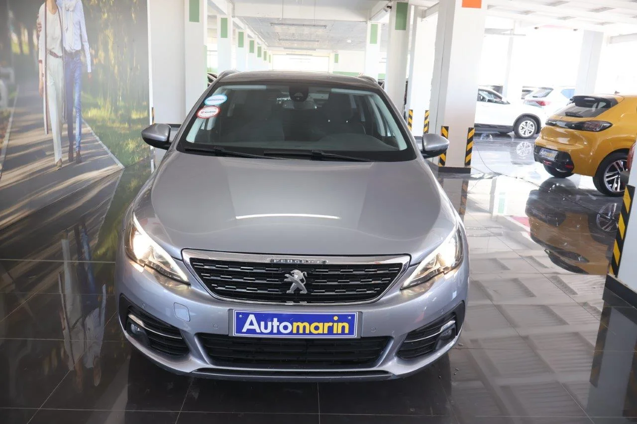 View 3 - Peugeot 308 - 2018