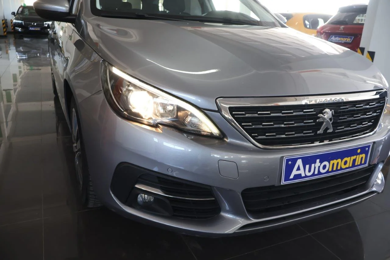 Peugeot 308 - View model 16