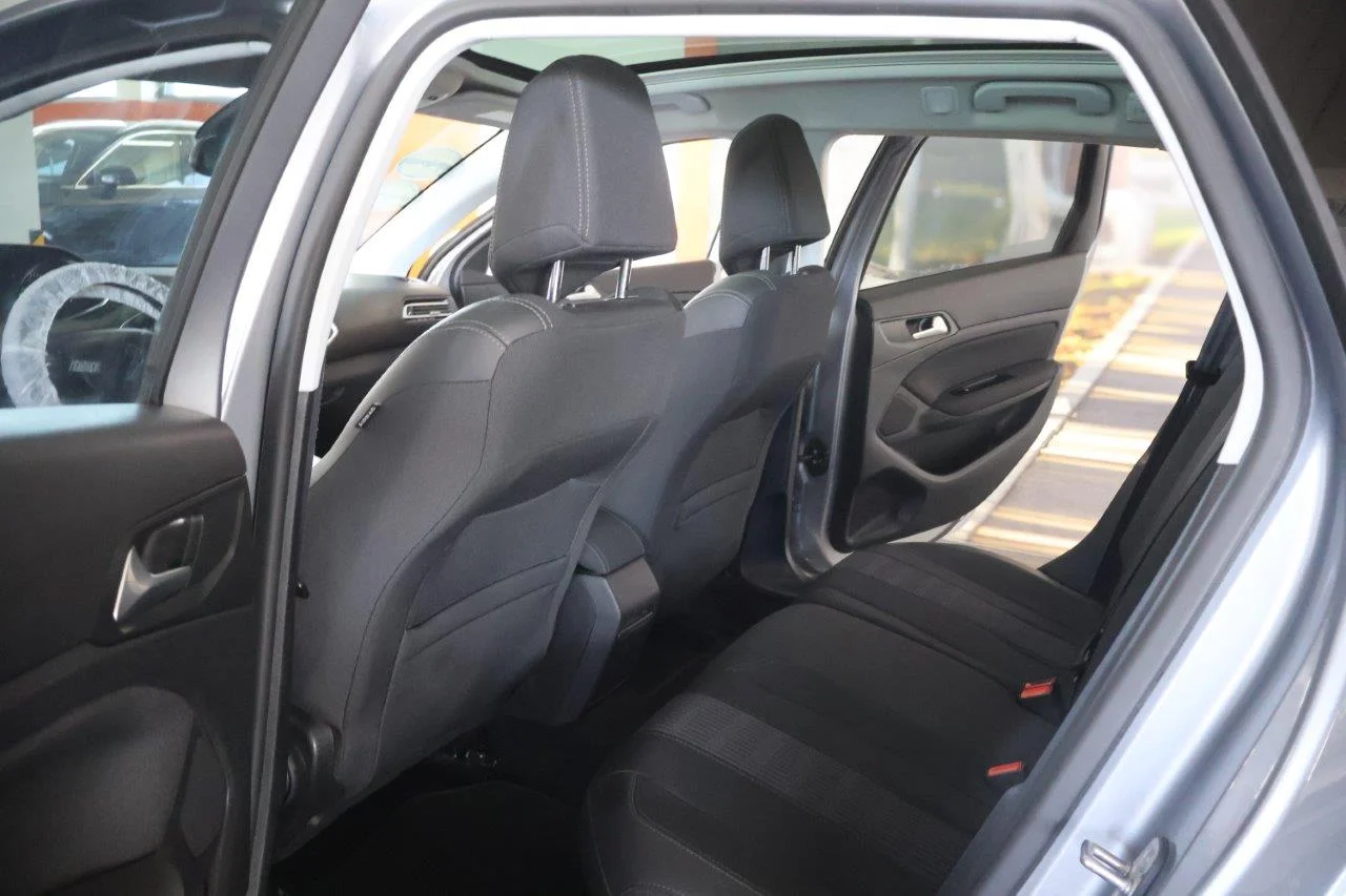 Peugeot 308 - View model 22